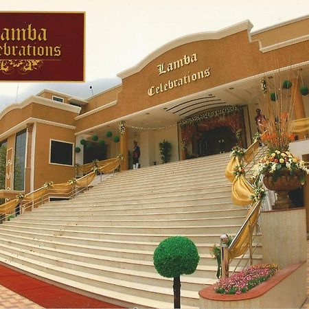 Lamba Celebrations Hotel Nágpur Kültér fotó